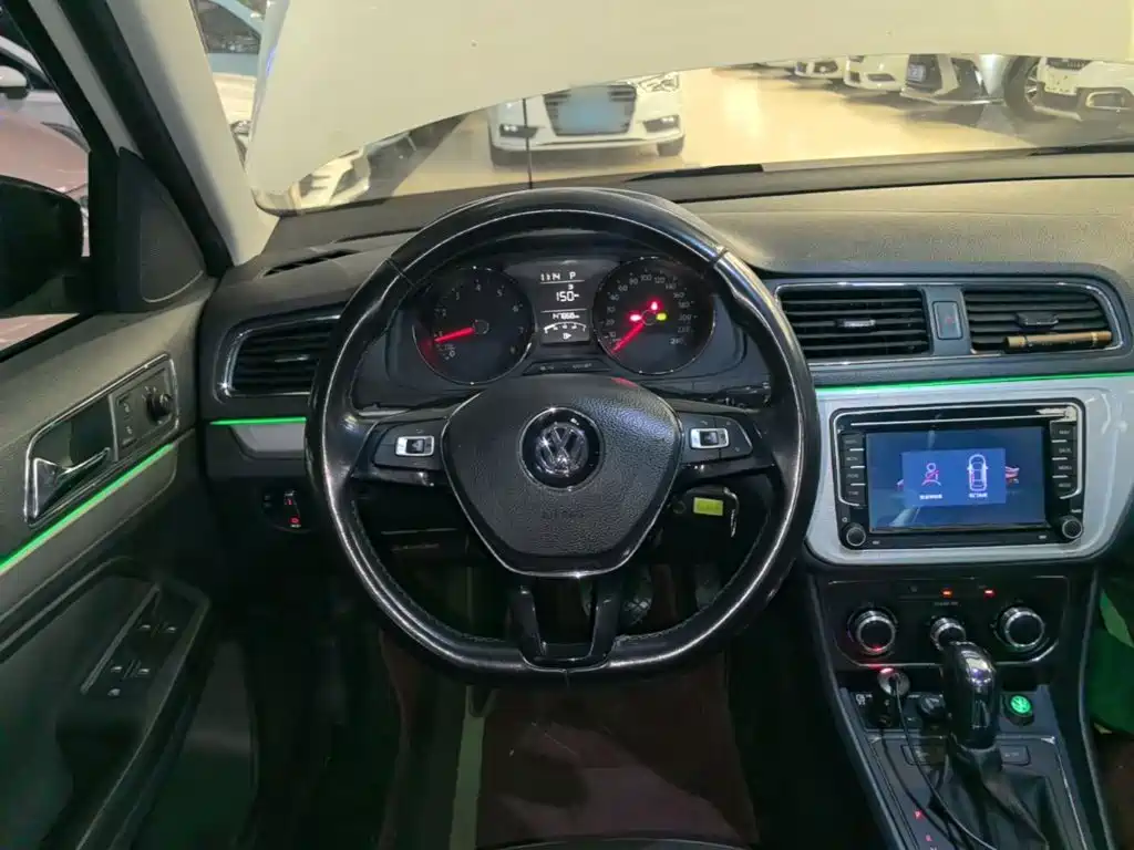 Volkswagen Gran Lavida 2016 — фото 11