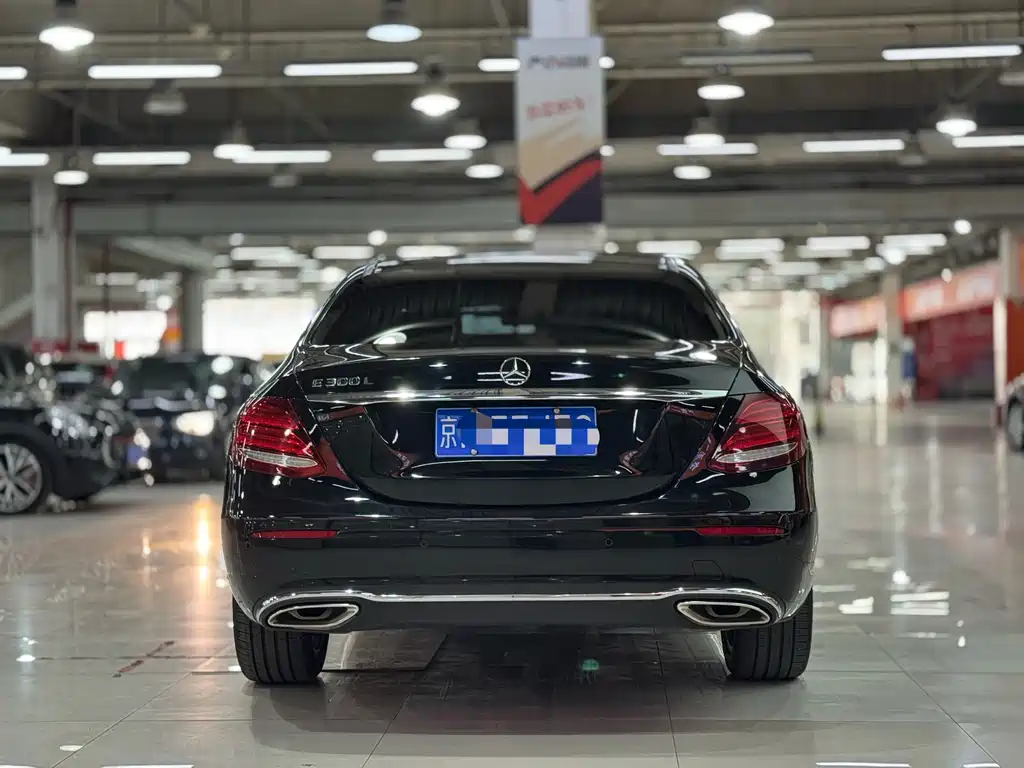 Mercedes-Benz E-Class 2017 — фото 4