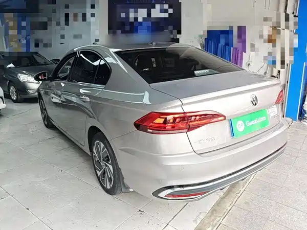 Volkswagen Bora 2023