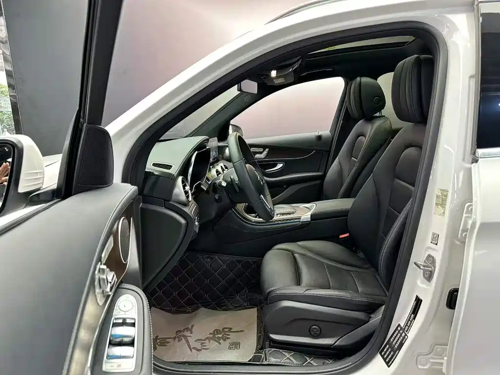Mercedes-Benz GLC 2021