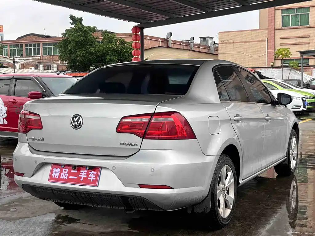 Volkswagen Bora 2015