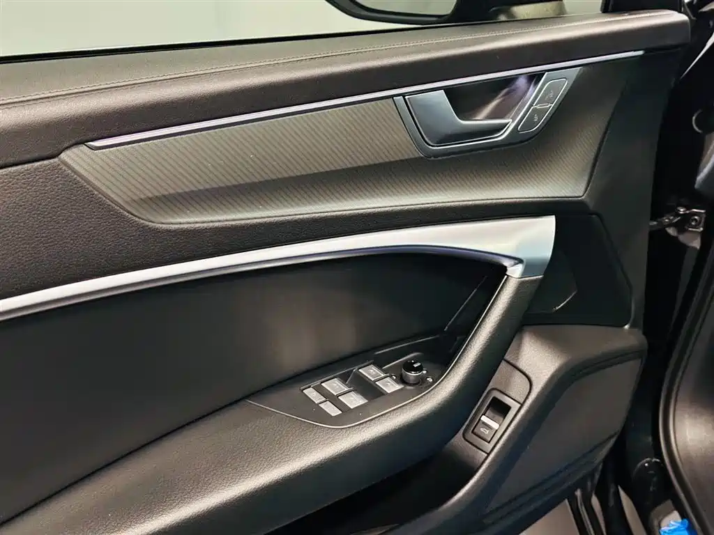 Audi A6L 2024 — фото 16