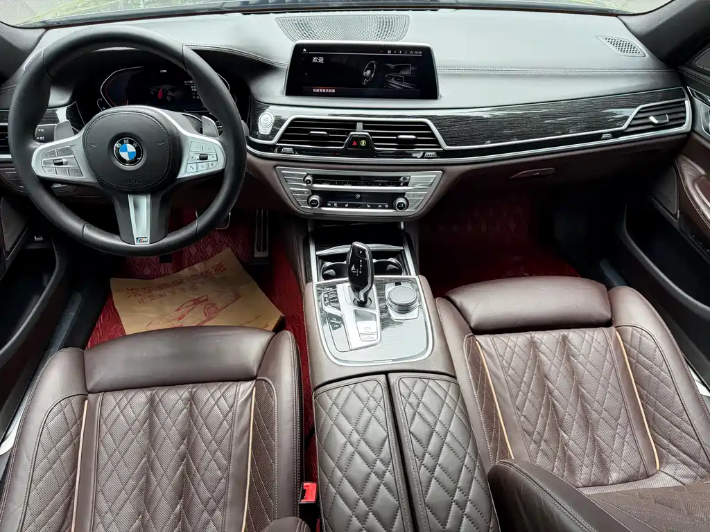 BMW 7 Series 2020 — фото 10