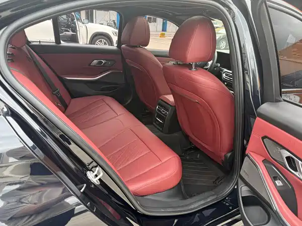 BMW 3 Series 2024