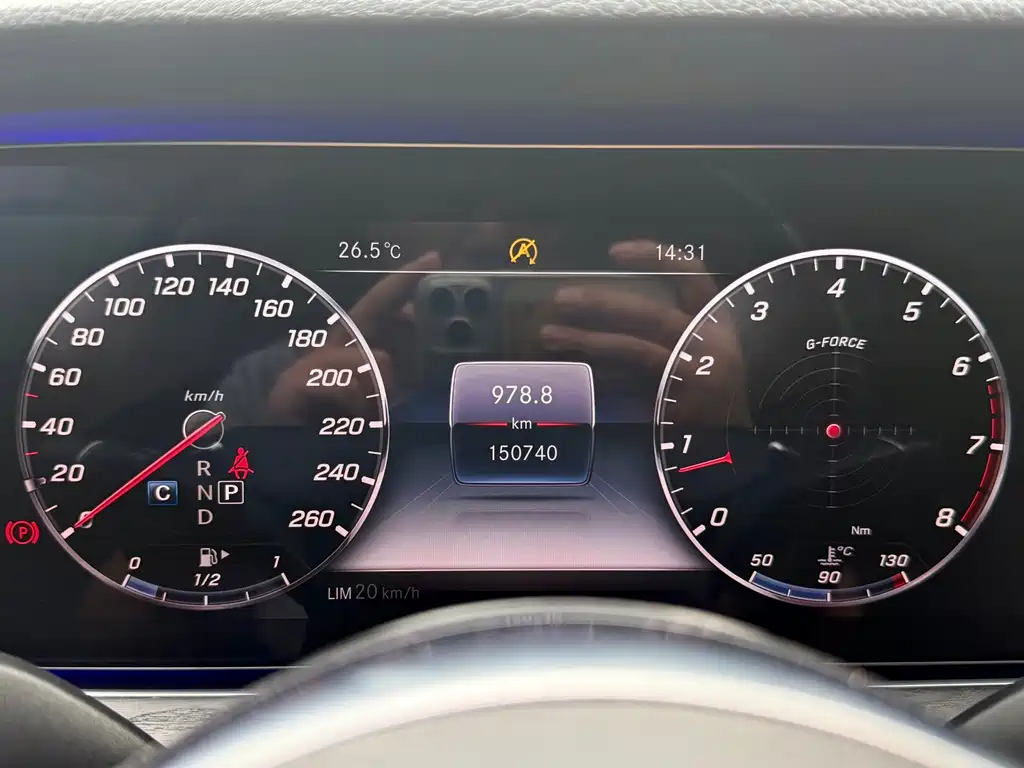 Mercedes-Benz E-Class 2019 — фото 11