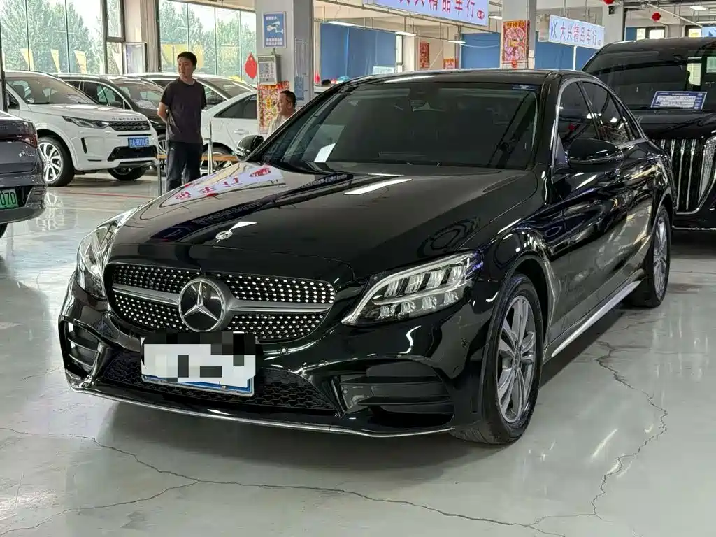 Mercedes-Benz C-Class 2020