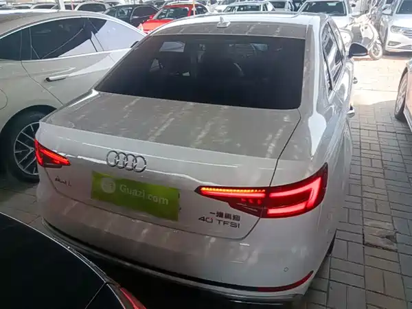 Audi A4L 2019