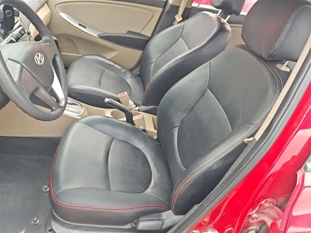 Hyundai Verna 2015 — фото 15