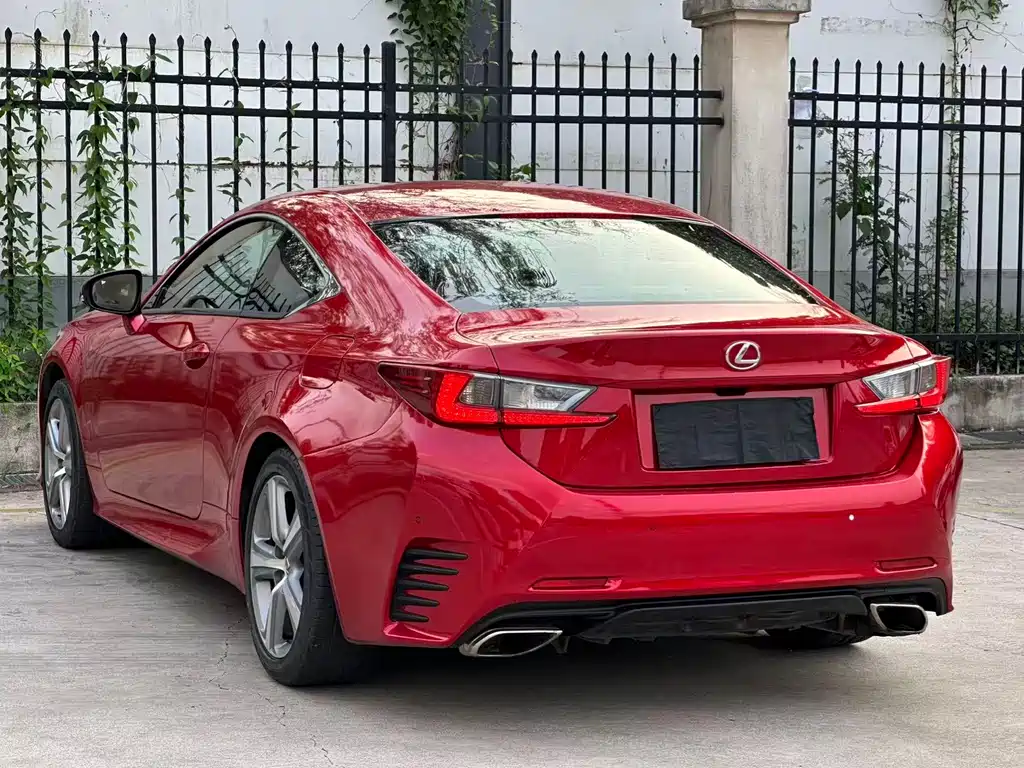 Lexus RC 2016 — фото 11