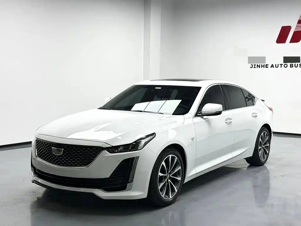 Cadillac CT5 2022 — фото 1