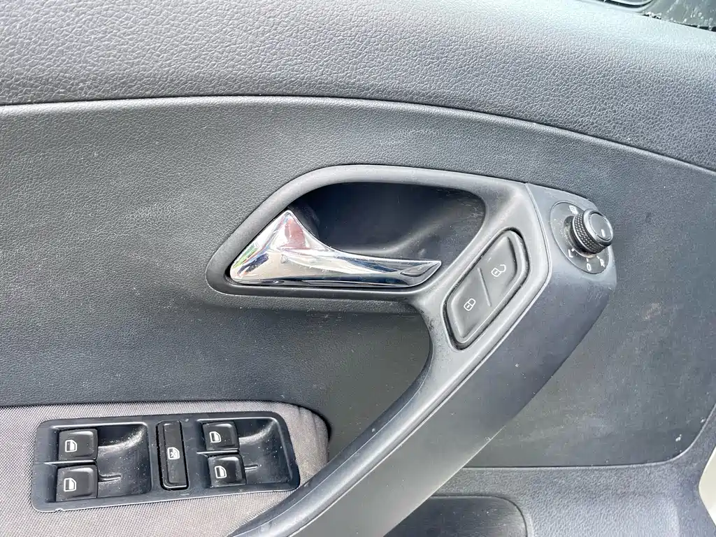 Volkswagen Polo 2015