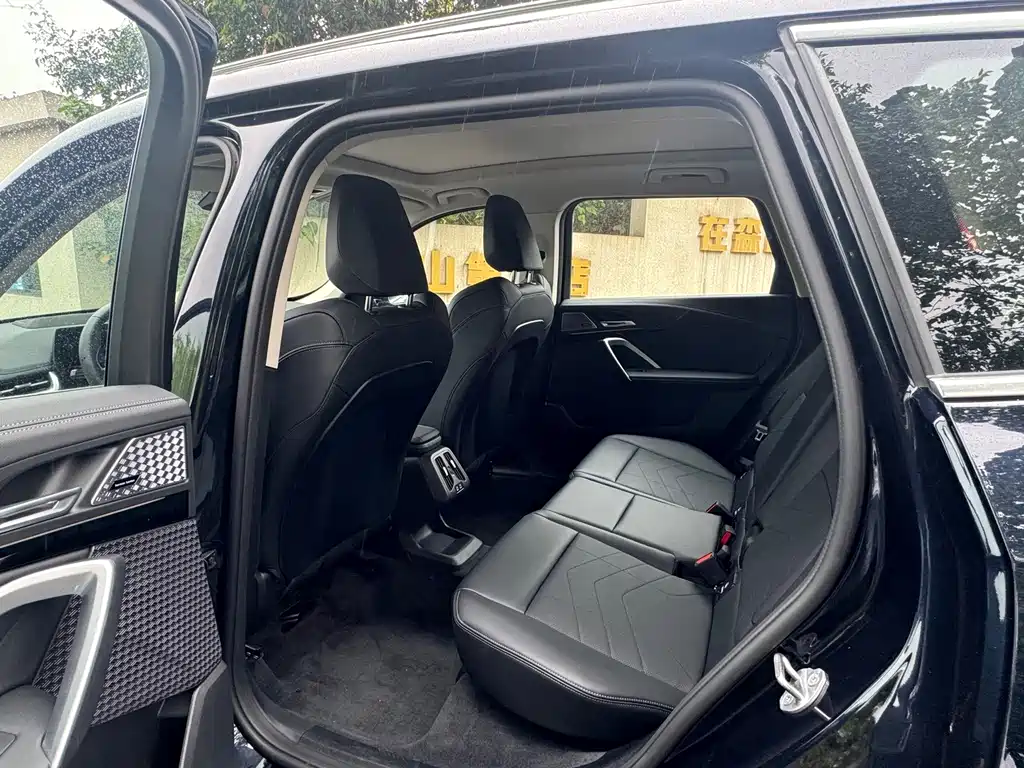 BMW X1 2025