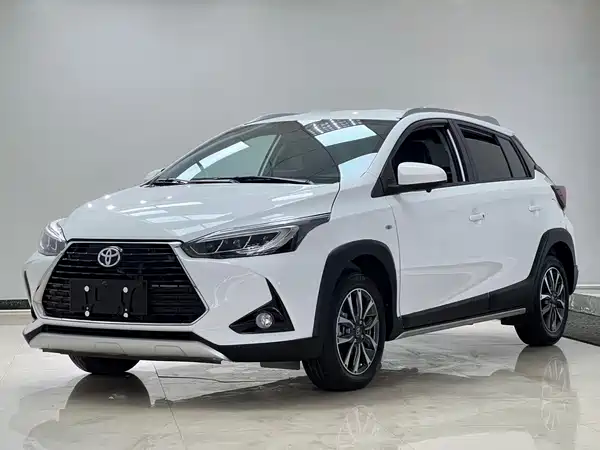 Toyota Yaris L 2023
