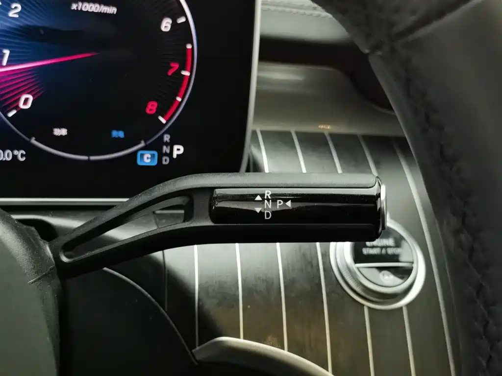 Mercedes-Benz C-Class 2023 — фото 13