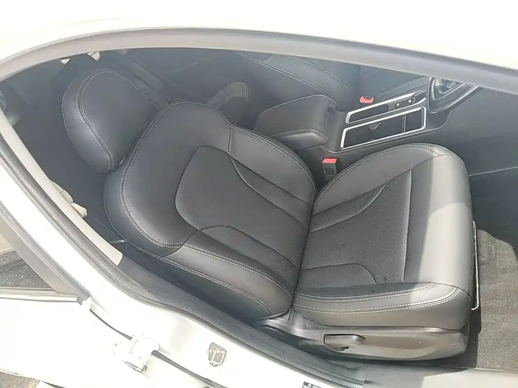 Haval M6 2023 — фото 25