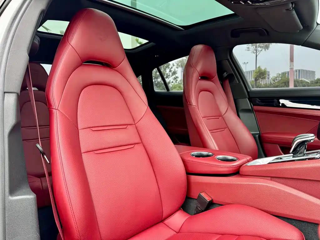 Porsche Panamera 2019 — фото 27