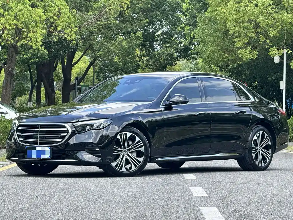 Mercedes-Benz E-Class 2025