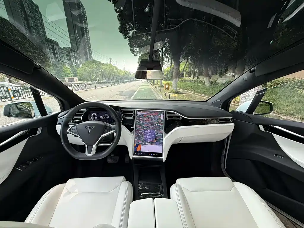 Tesla Model X 2017