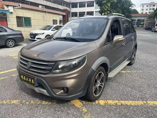 Dongfeng Jingyi X5 2013