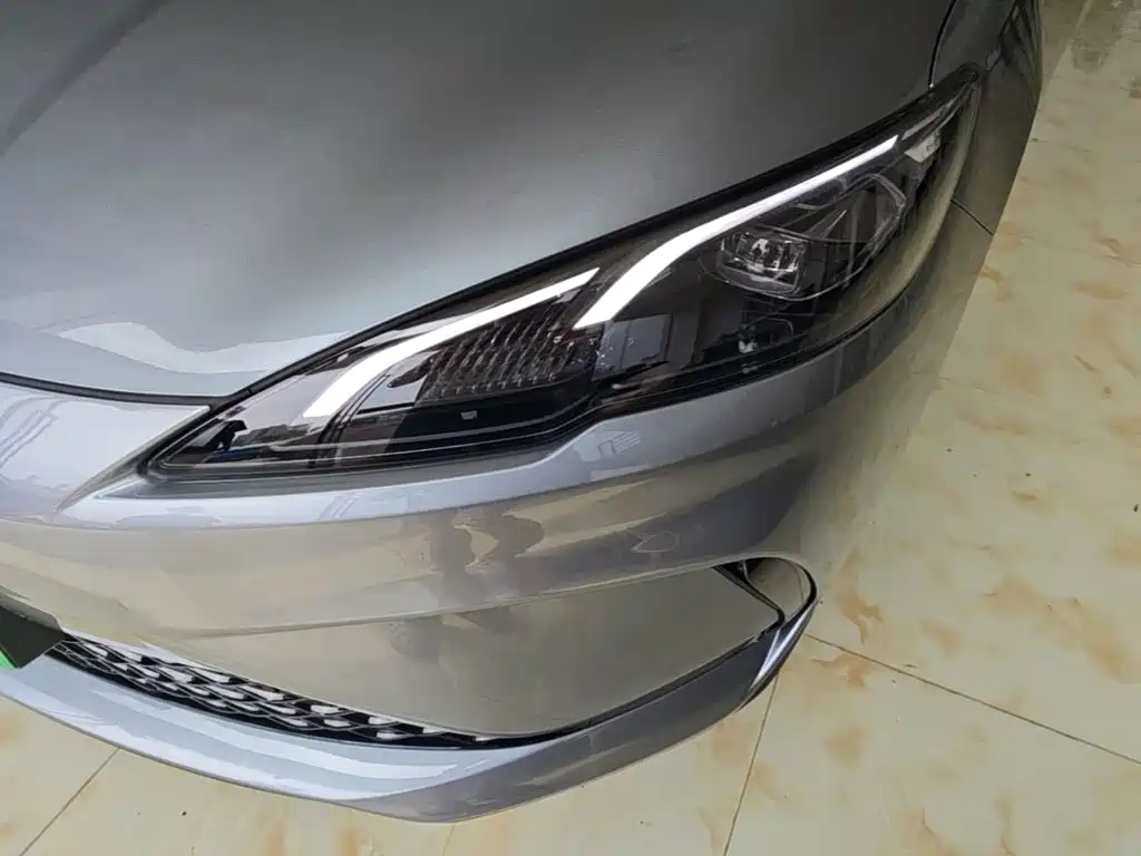 BYD Seal 05 DM-i 2025 — фото 24