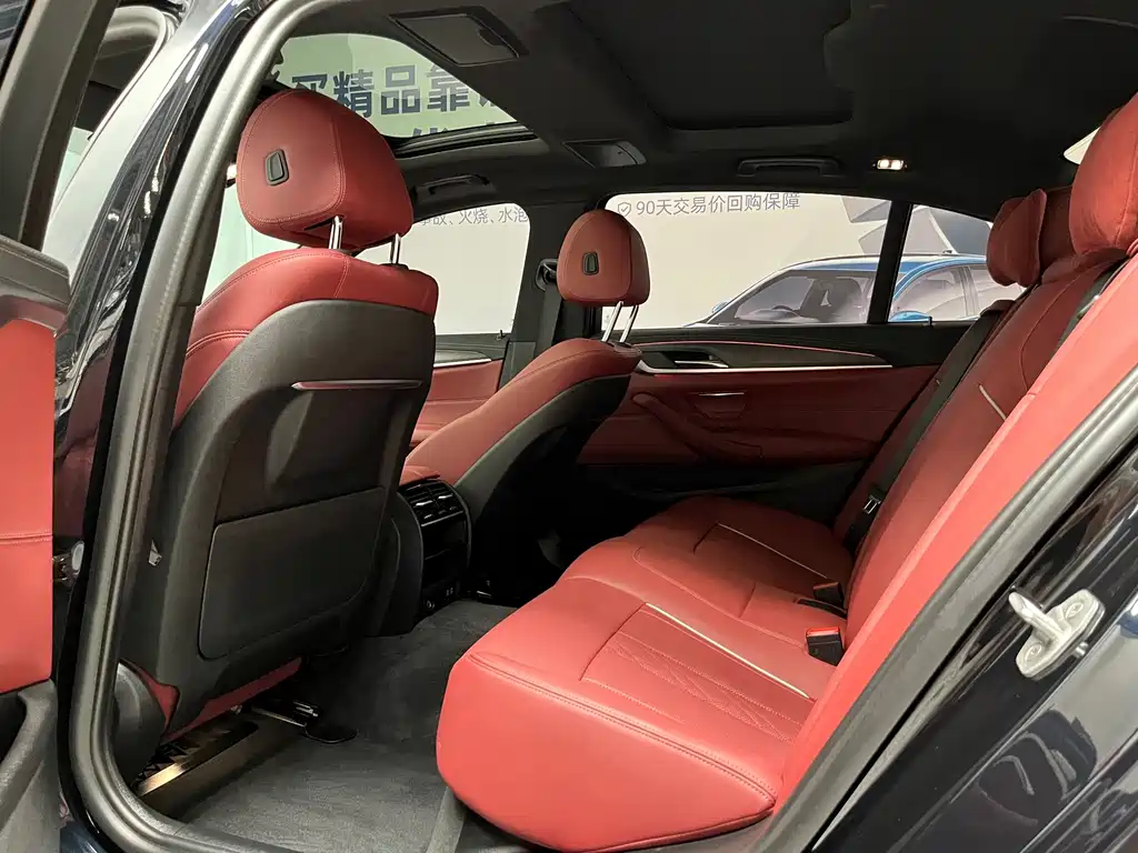 BMW 5 Series 2023 — фото 13