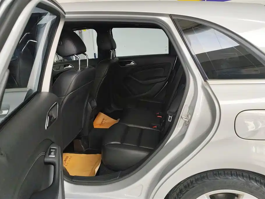 Mercedes-Benz B-Class 2014 — фото 11