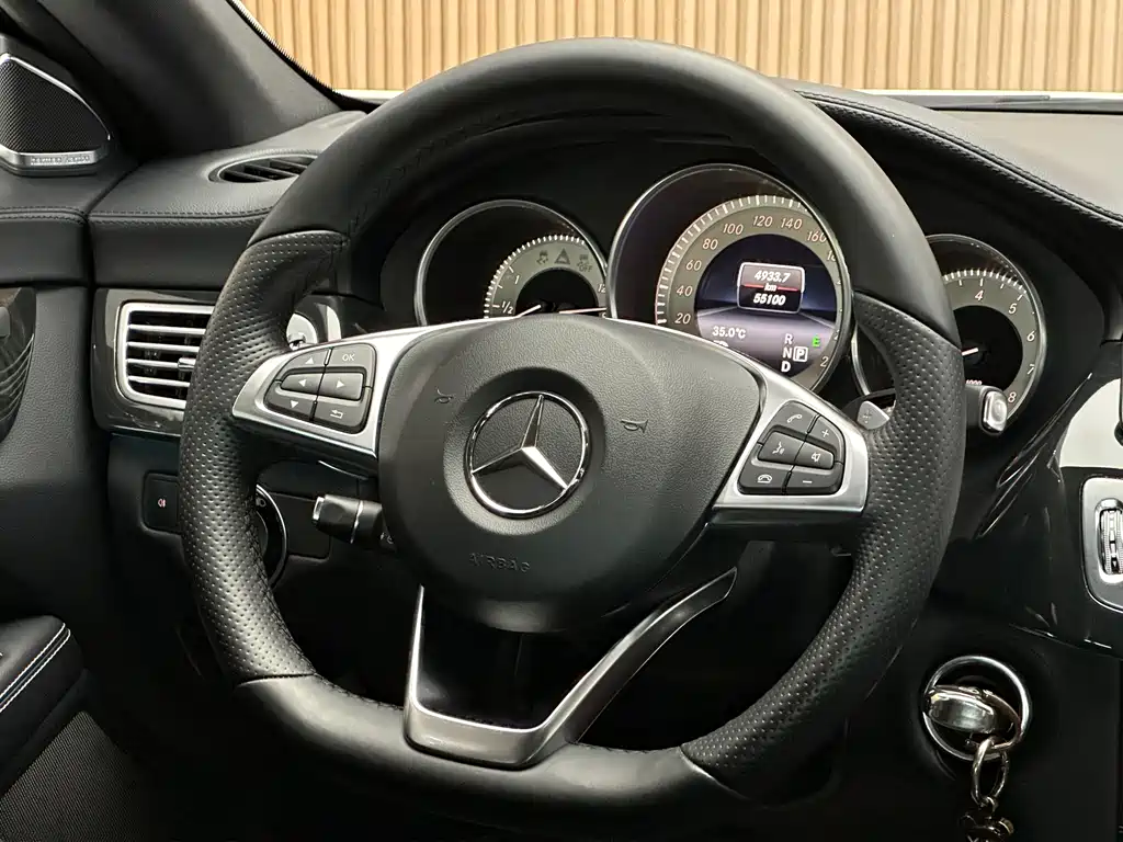 Mercedes-Benz CLS 2017 — фото 11