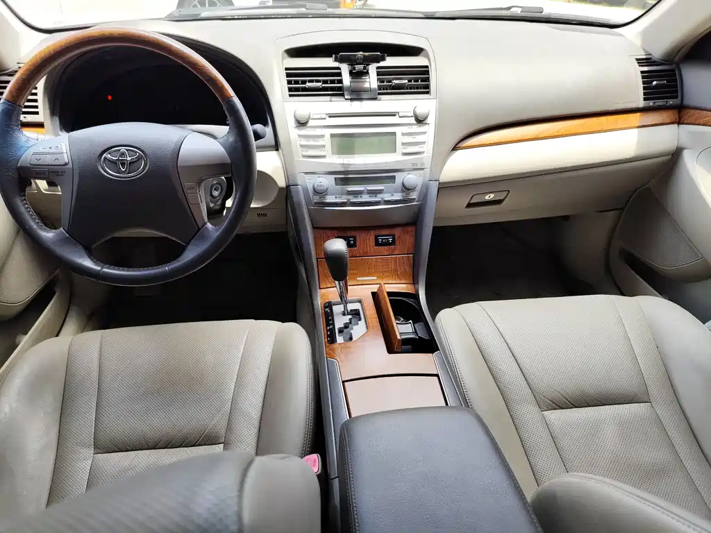 Toyota Camry 2010