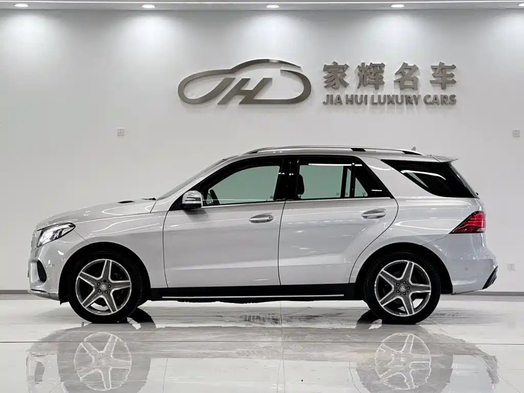 Mercedes-Benz GLE 2016