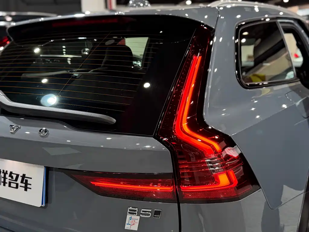 Volvo V90 2022 — фото 17
