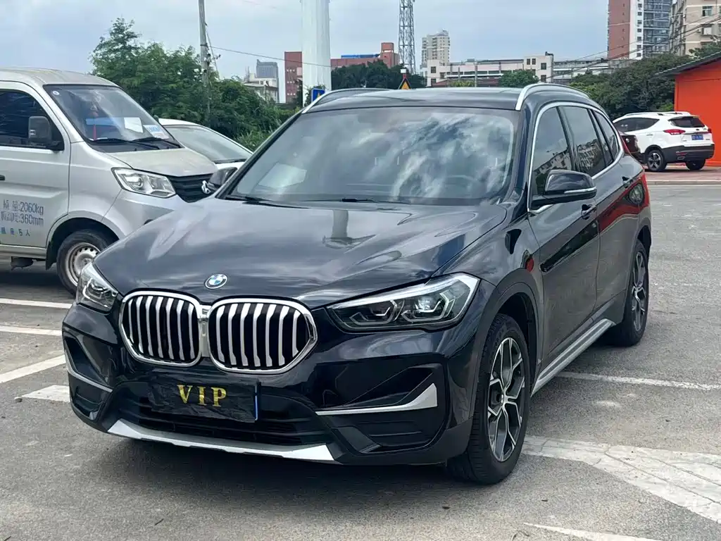 BMW X1 2020 — фото 1
