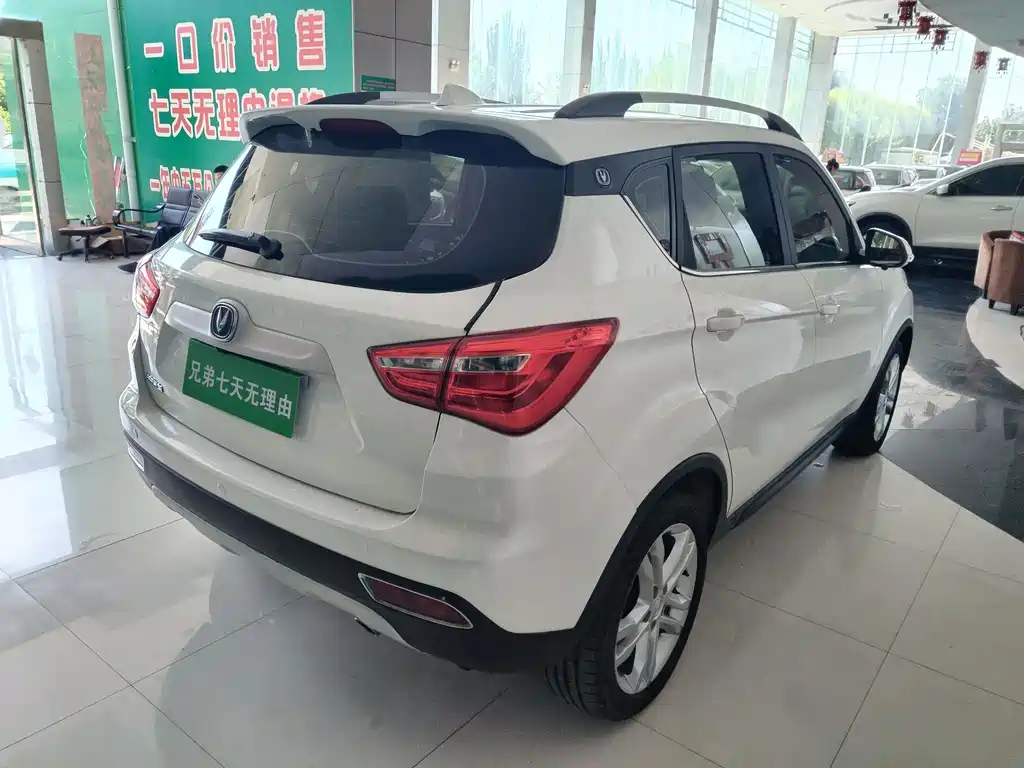 Changan CS35 2018 — фото 9