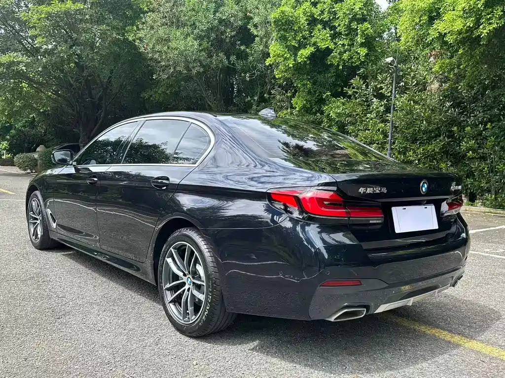 BMW 5 Series 2023
