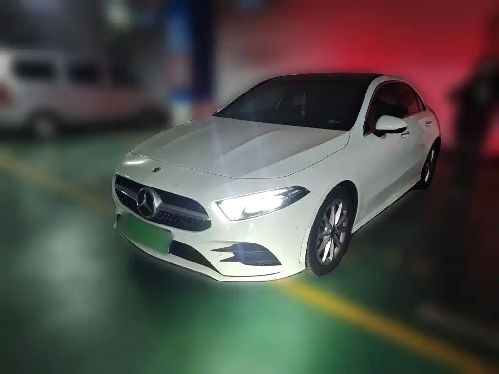 Mercedes-Benz A-Class 2022 — фото 1