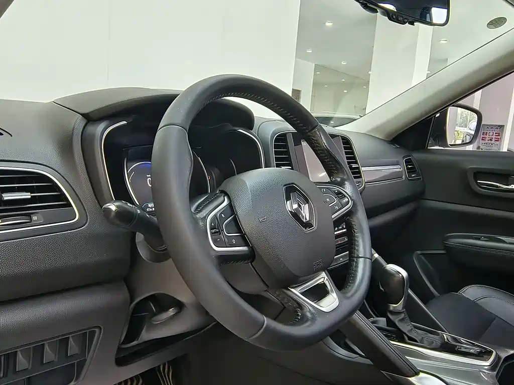 Renault Koleos 2017 — фото 14