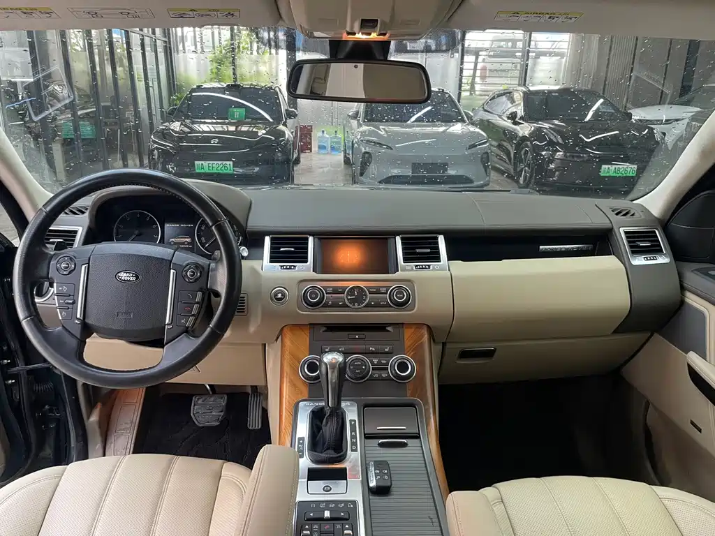 Land Rover Sport 2012 — фото 16