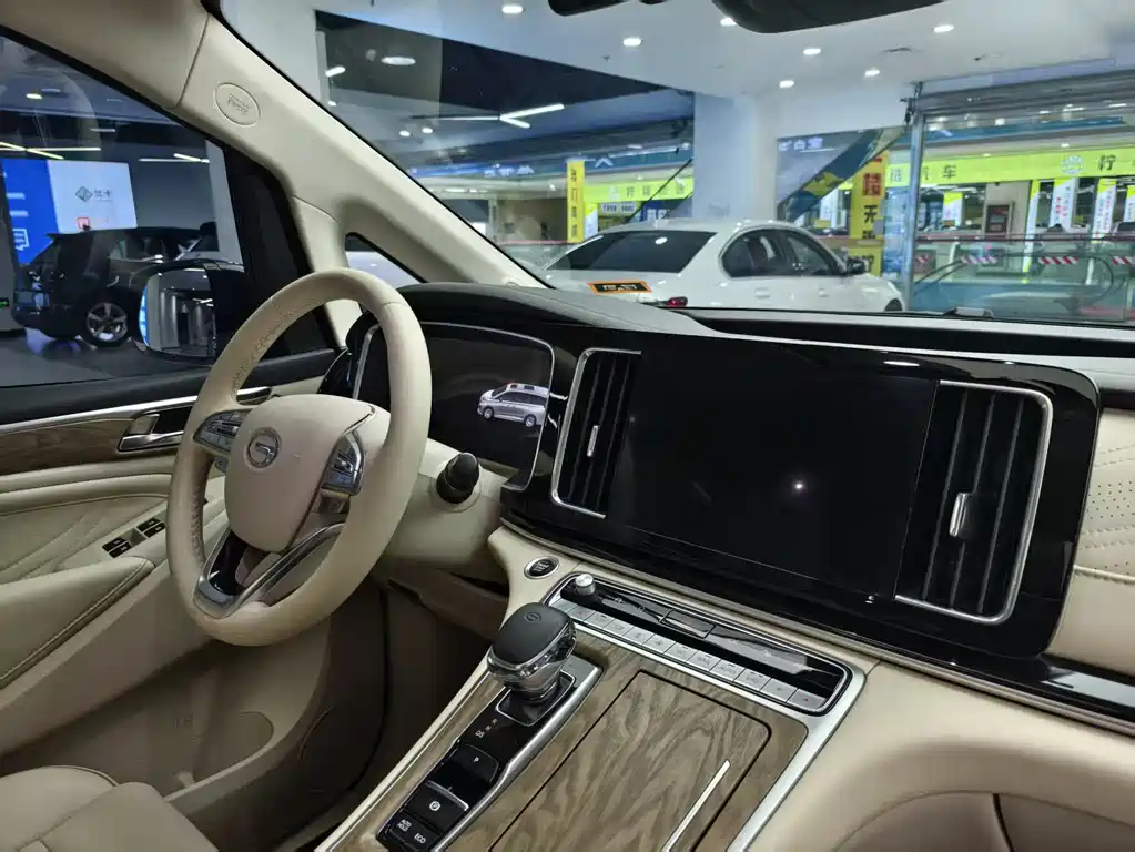 GAC Motor Trumpchi M8 2022 — фото 16