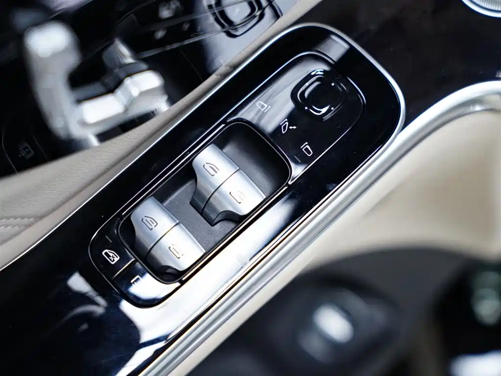 Mercedes-Benz S-Class 2025 — фото 32