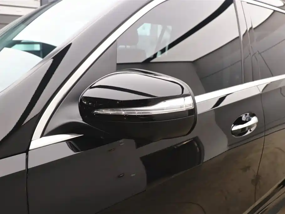 Mercedes-Benz GLS 2023 — фото 29