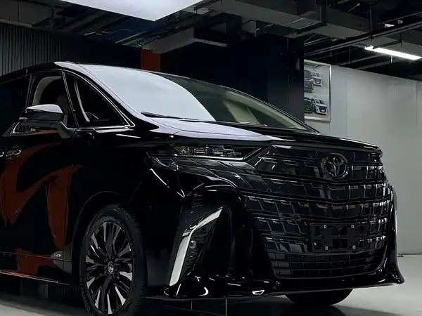 Toyota Alphard 2024