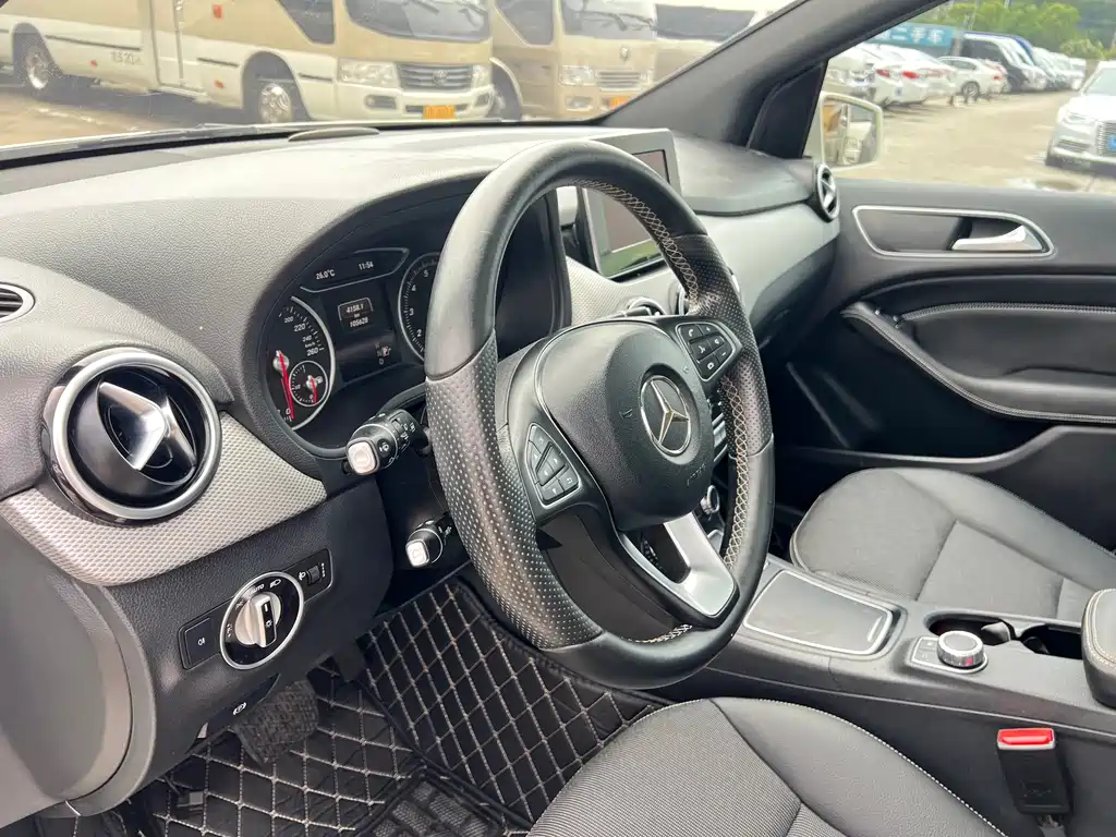Mercedes-Benz B-Class 2015 — фото 8