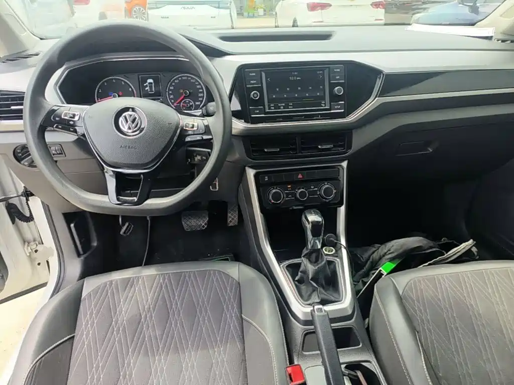 Volkswagen T-Cross 2019 — фото 10