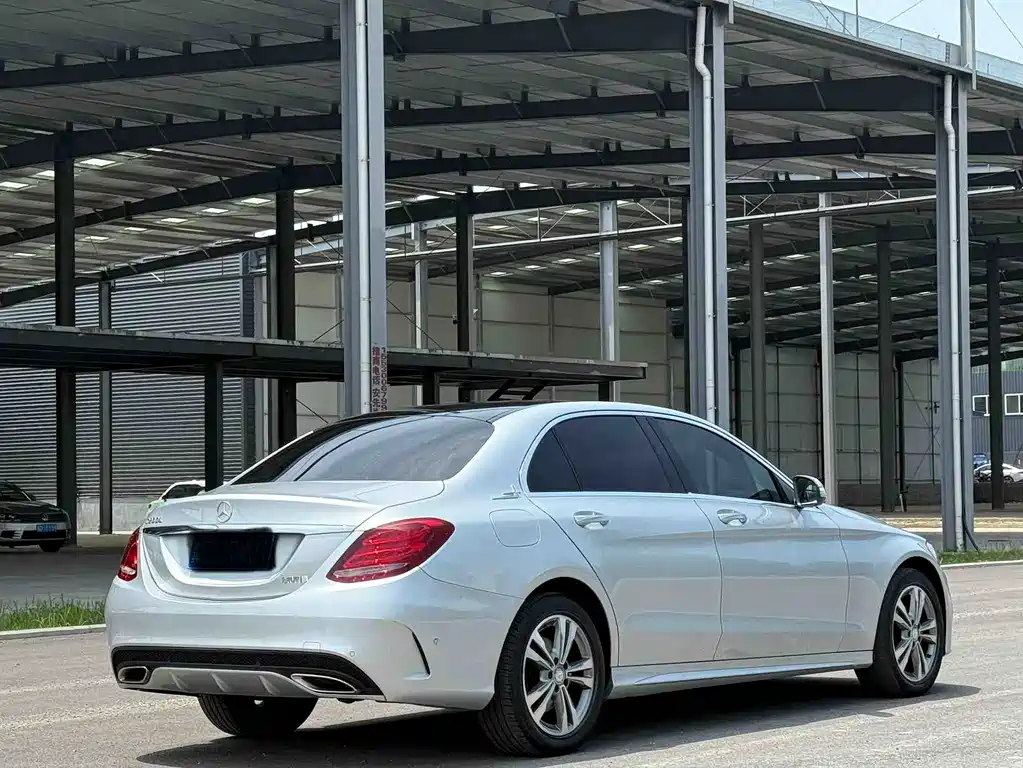 Mercedes-Benz C-Class 2017 — фото 16