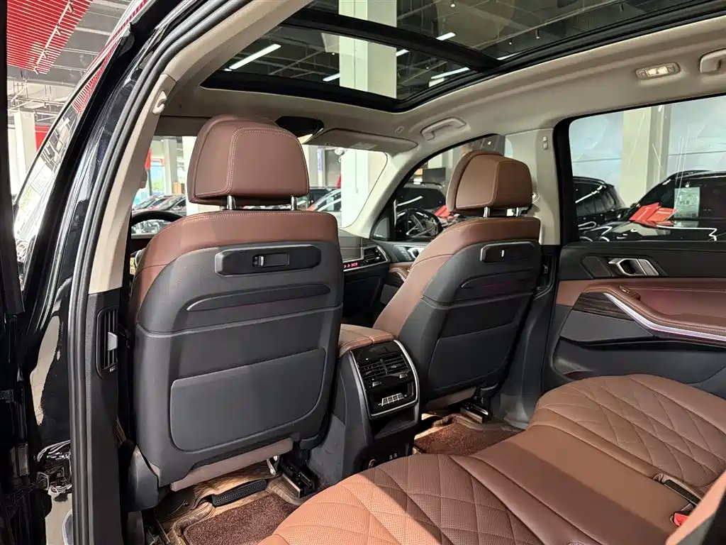 BMW X7 2026 — фото 14