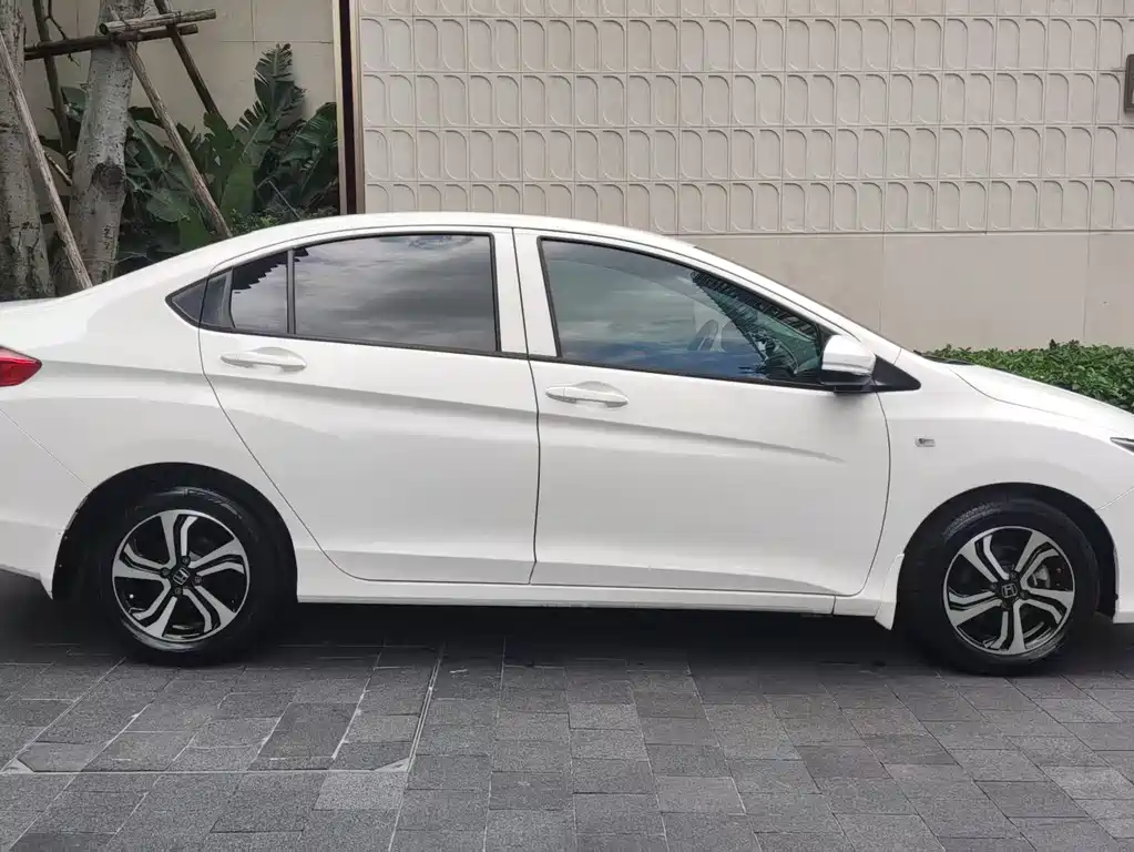 Honda City 2017 — фото 8