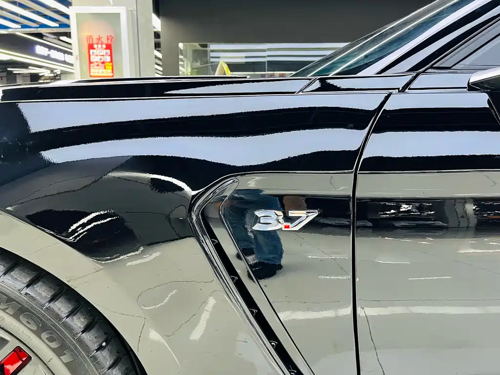 Ford Mustang 2018 — фото 22