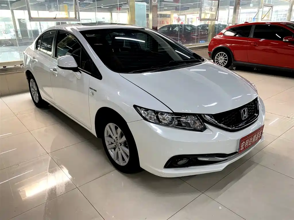 Honda Civic 2015 — фото 9