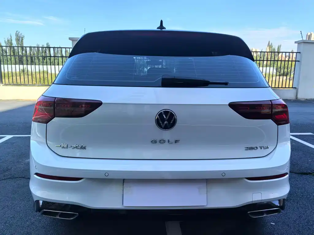 Volkswagen Golf 2022