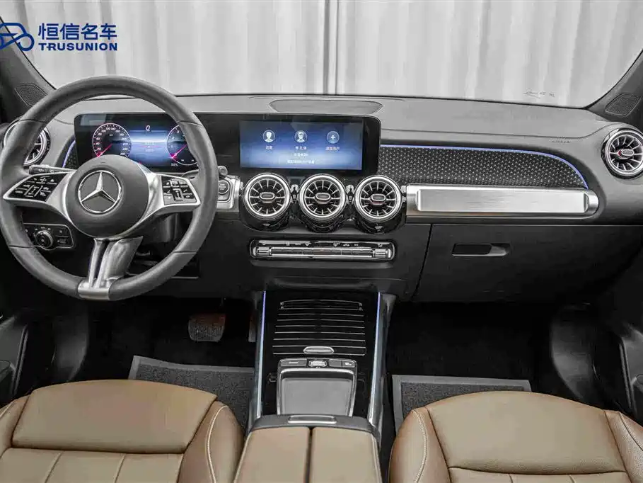 Mercedes-Benz GLB 2025 — фото 13