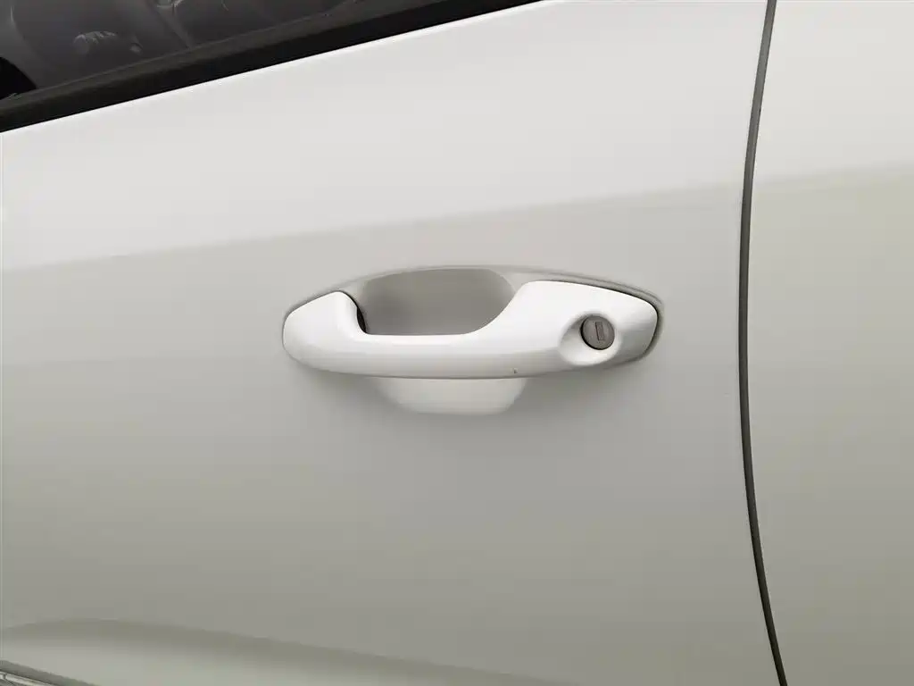 Kia K2 2017 — фото 18